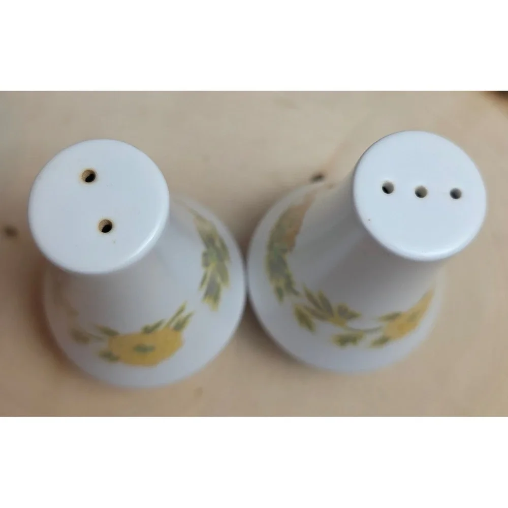 Noritake‎ Japan Vintage Floral Salt and Pepper Shakers White Porcelain Set MCM